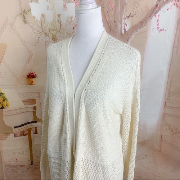 Vince Ivory Cable Knit Cardigan - Picture 2 of 9